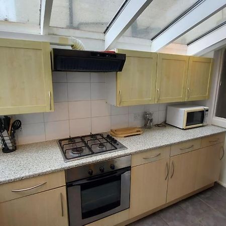 Private Guest Rooms In Tooting ロンドン エクステリア 写真