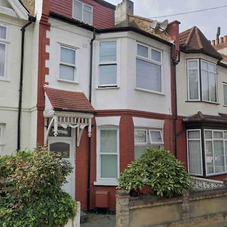 Private Guest Rooms In Tooting ロンドン エクステリア 写真