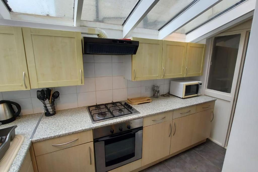 Private Guest Rooms In Tooting ロンドン エクステリア 写真