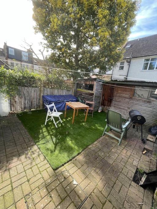 Private Guest Rooms In Tooting ロンドン エクステリア 写真